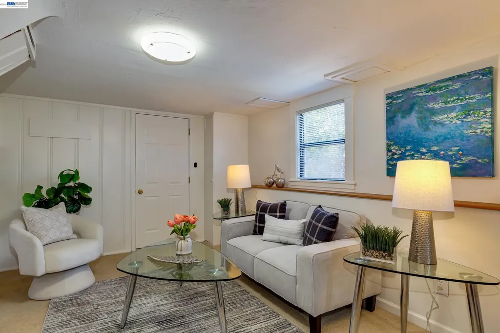 1017 Pearl Street Alameda CA 94501