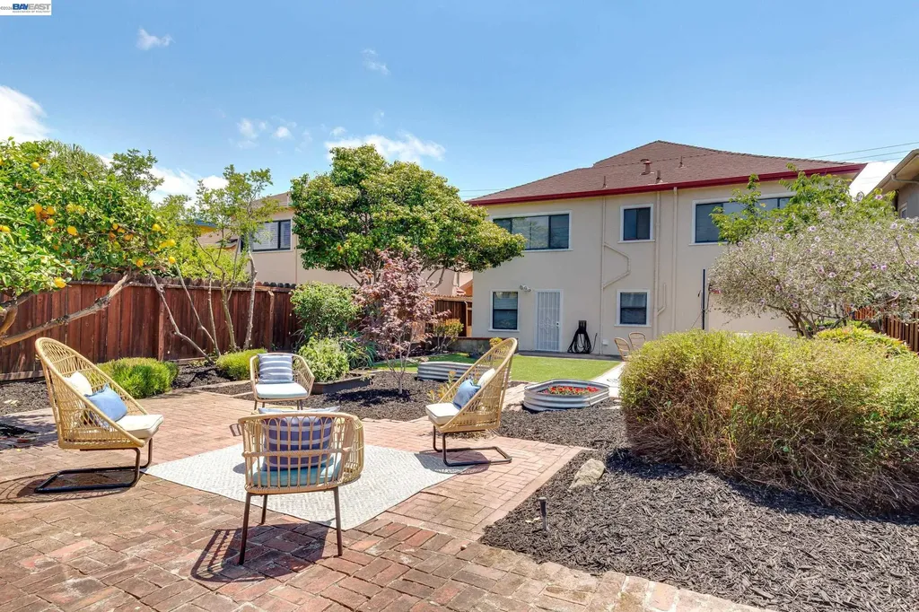 1017 Pearl Street Alameda CA 94501
