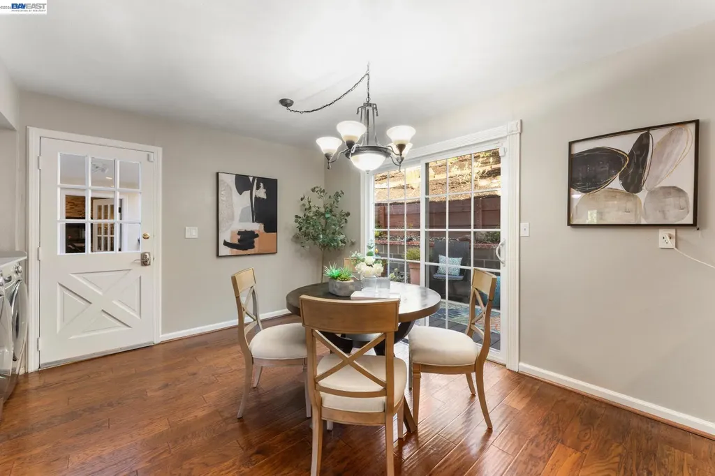 4571 Ewing Road Castro Valley CA 94546