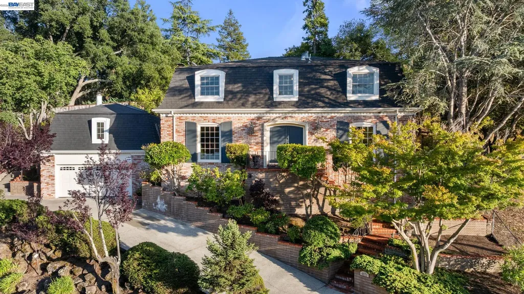 4571 Ewing Road Castro Valley CA 94546