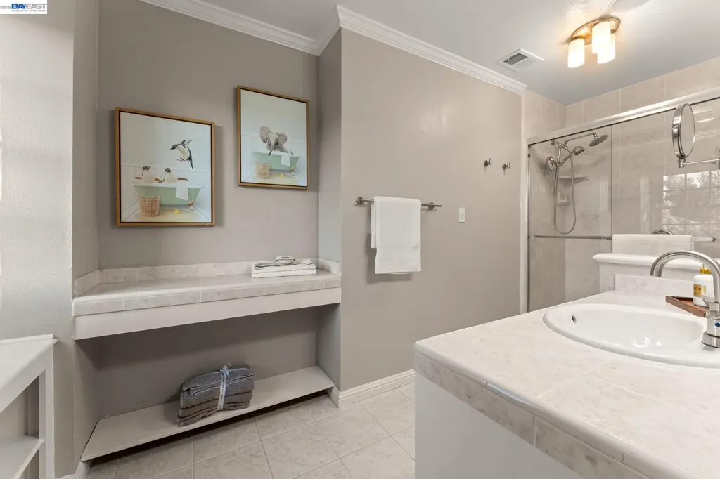 4571 Ewing Road Castro Valley CA 94546