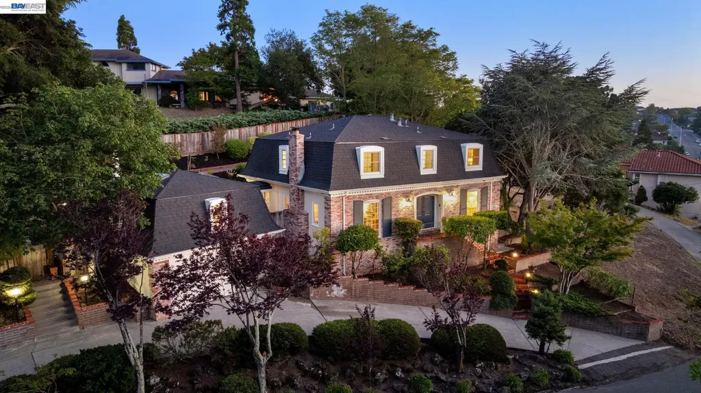 4571 Ewing Road Castro Valley CA 94546