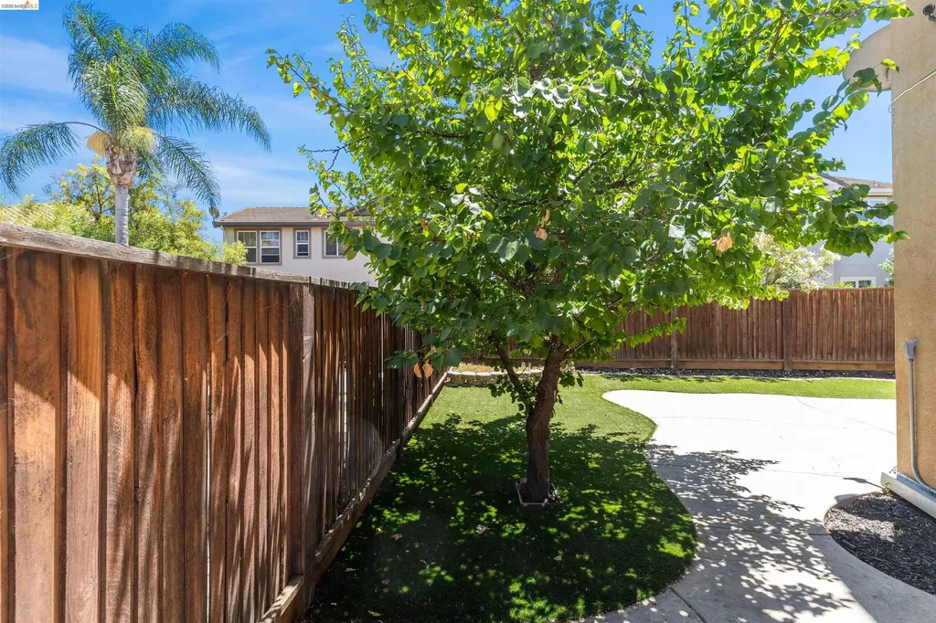 60 Narcissus Court Oakley CA 94561
