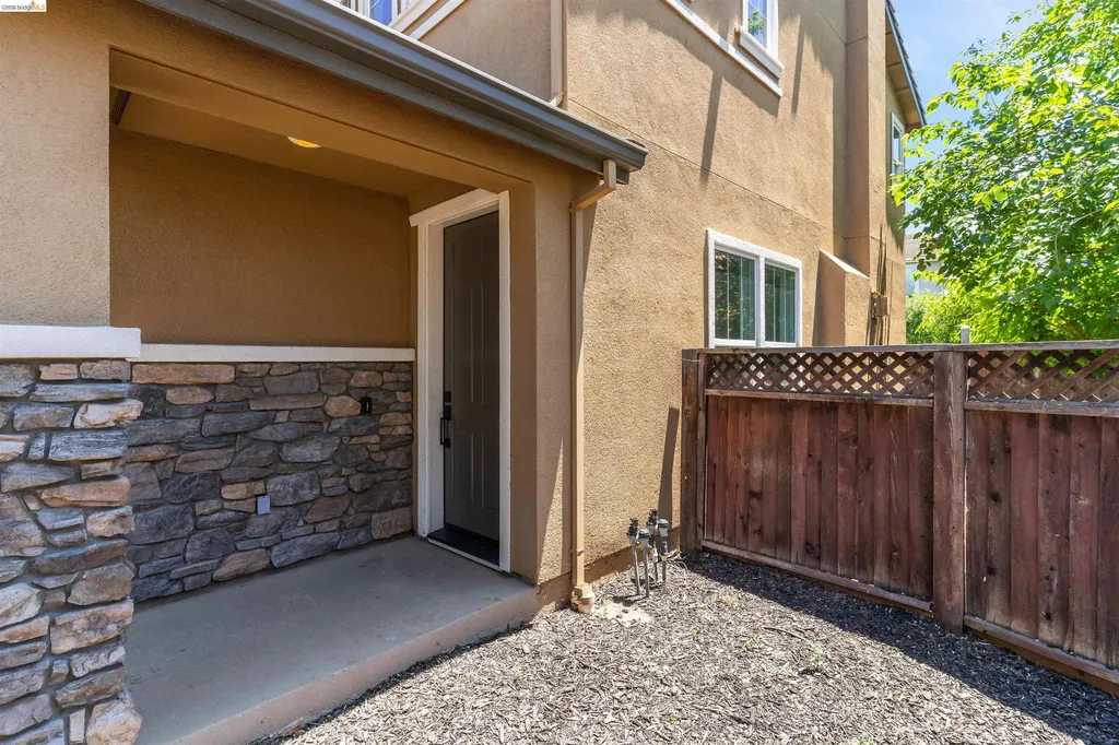 60 Narcissus Court Oakley CA 94561