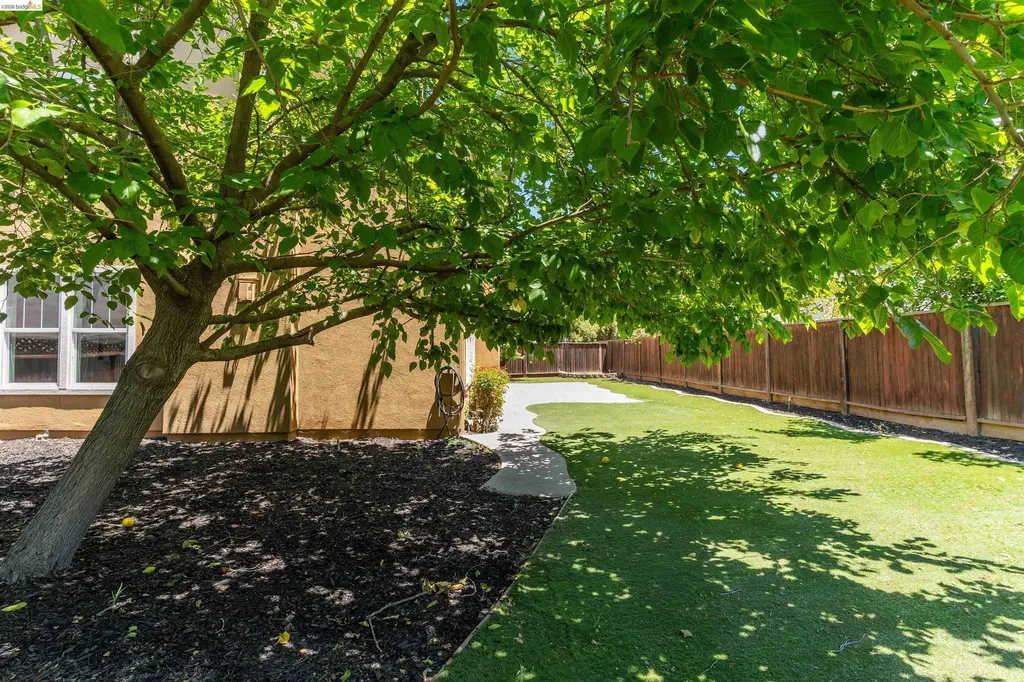 60 Narcissus Court Oakley CA 94561