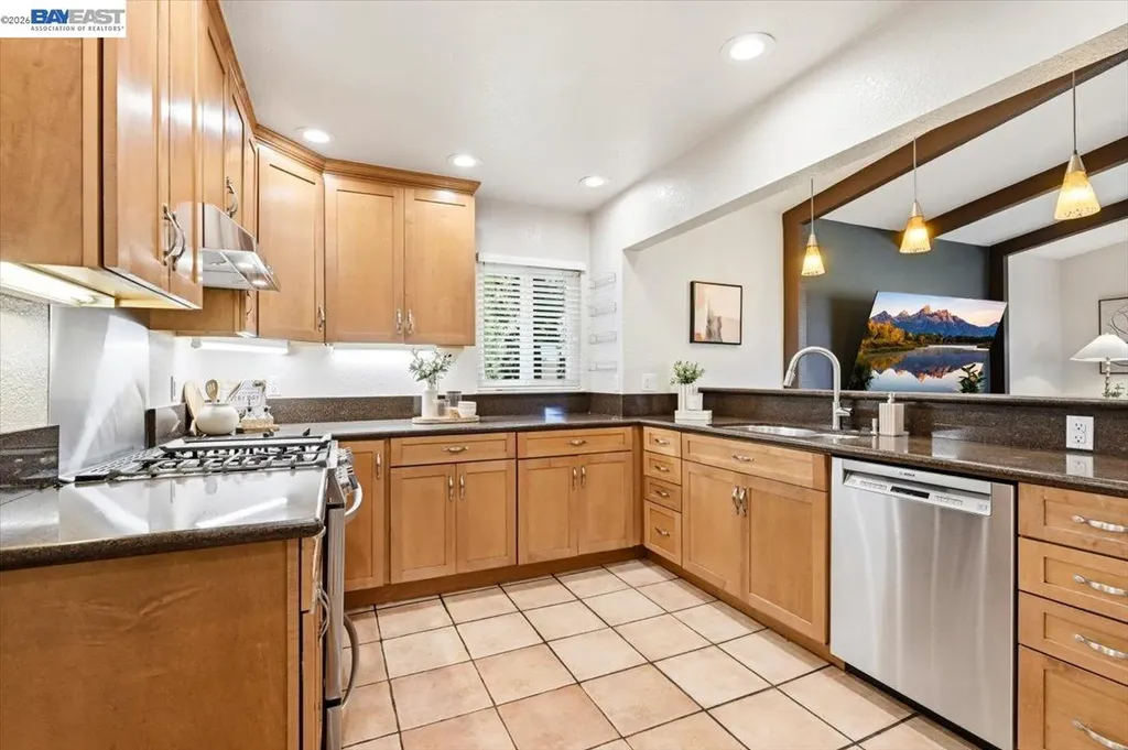 17888 Mayflower Drive Castro Valley CA 94546