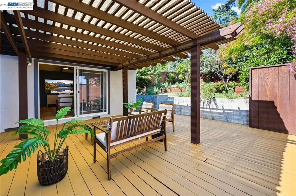 17888 Mayflower Drive Castro Valley CA 94546