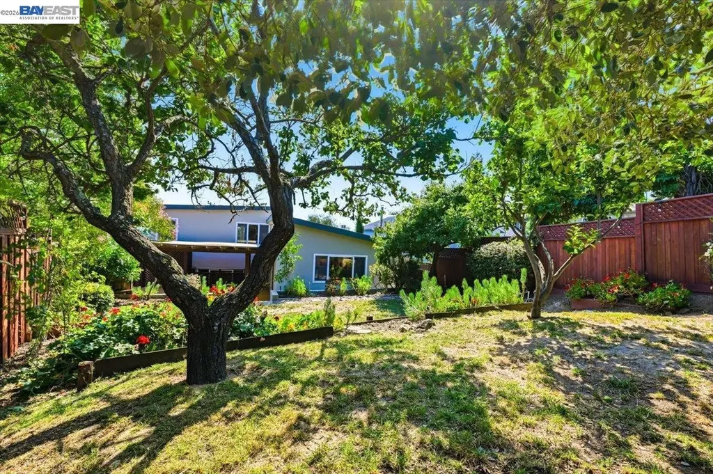 17888 Mayflower Drive Castro Valley CA 94546