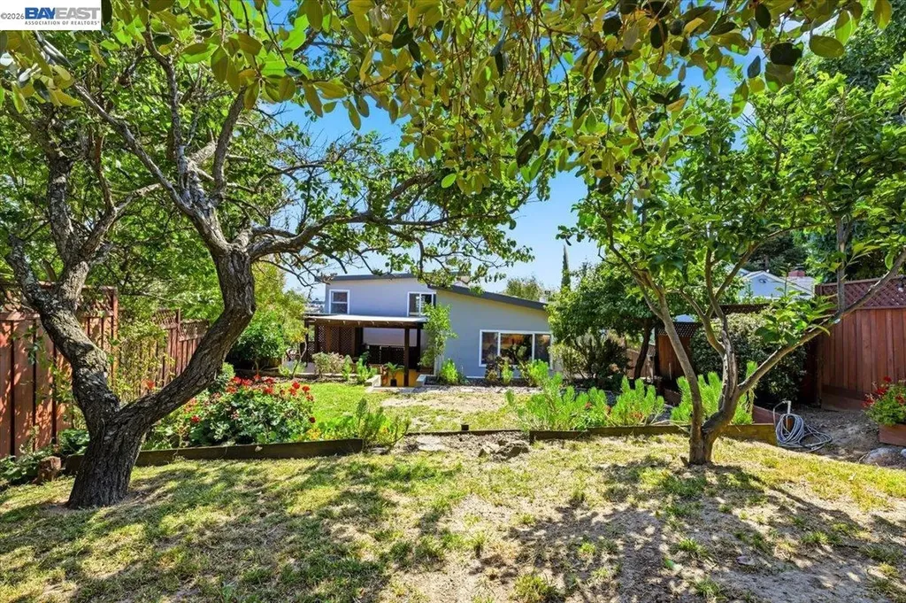 17888 Mayflower Drive Castro Valley CA 94546