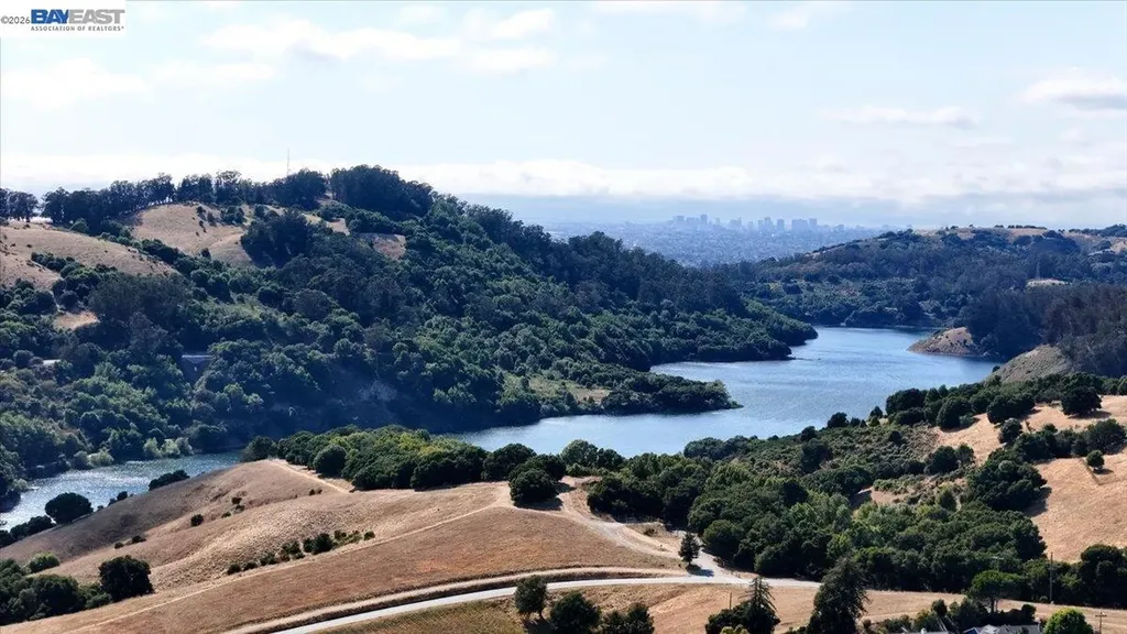 17888 Mayflower Drive Castro Valley CA 94546