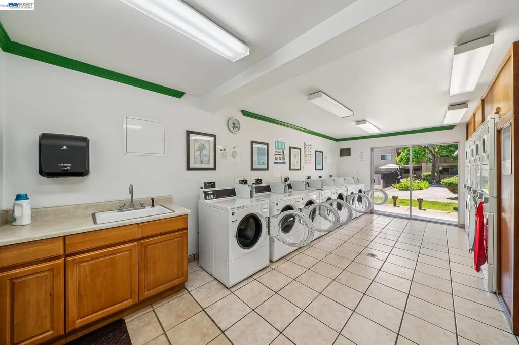 1327 Webster Street Alameda CA 94501
