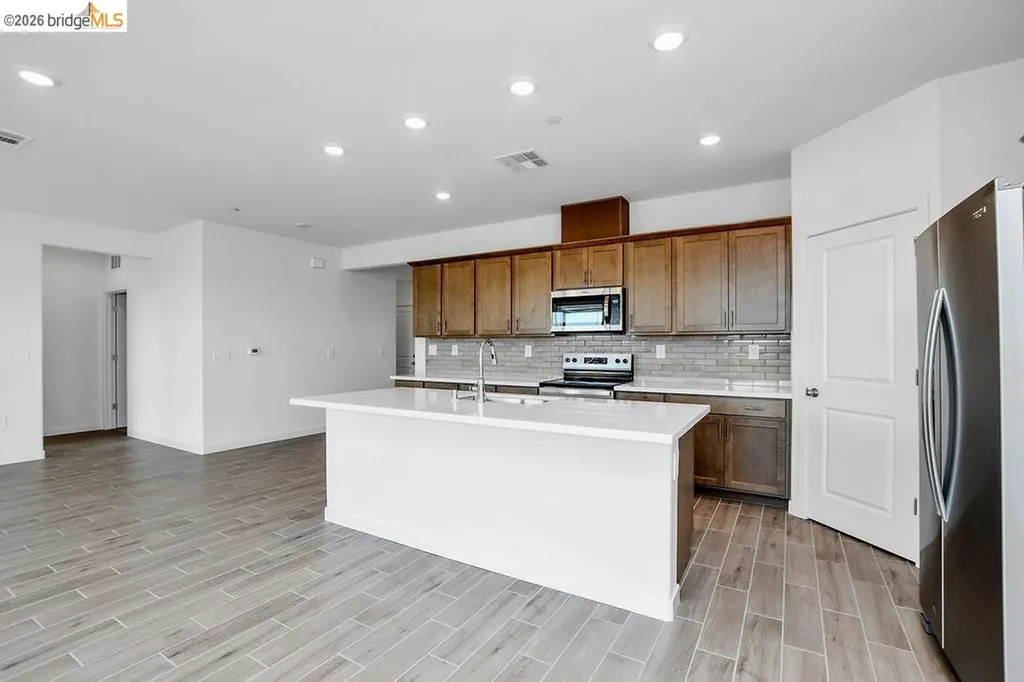 504 Spruce Way Oakley CA 94561