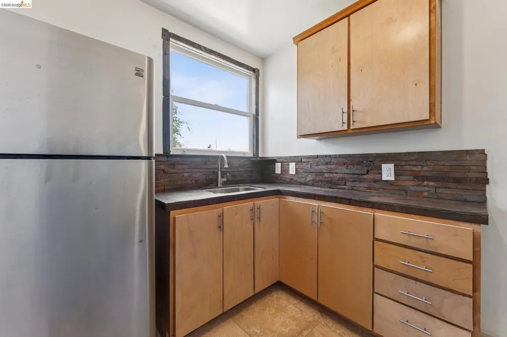 2879 Rheem Avenue Richmond CA 94804