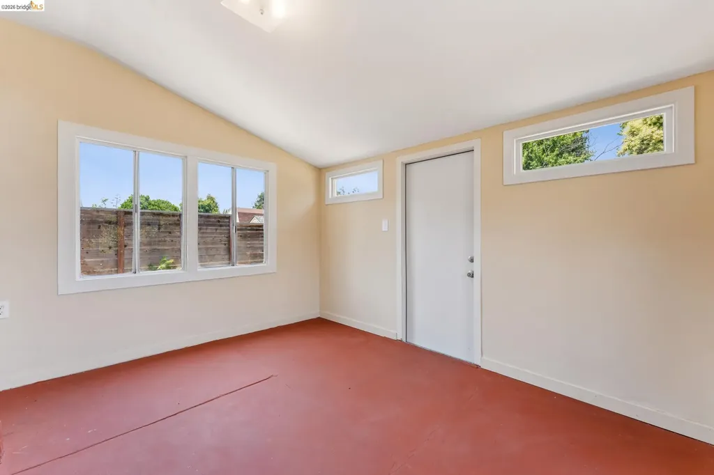 2879 Rheem Avenue Richmond CA 94804