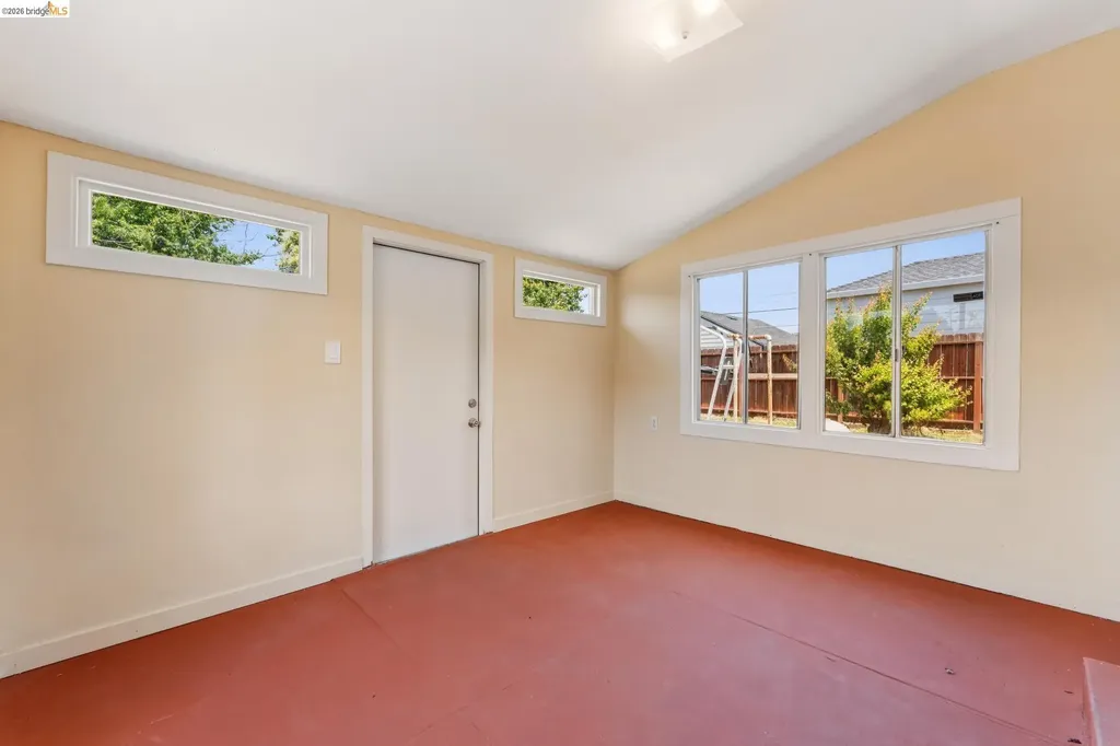 2879 Rheem Avenue Richmond CA 94804