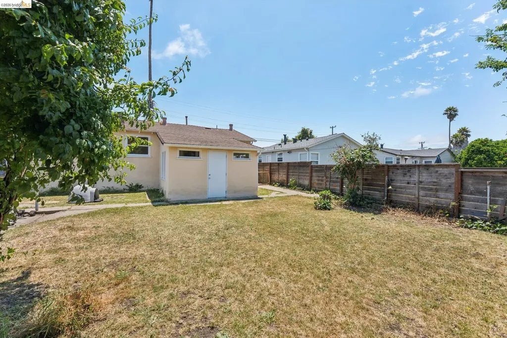 2879 Rheem Avenue Richmond CA 94804