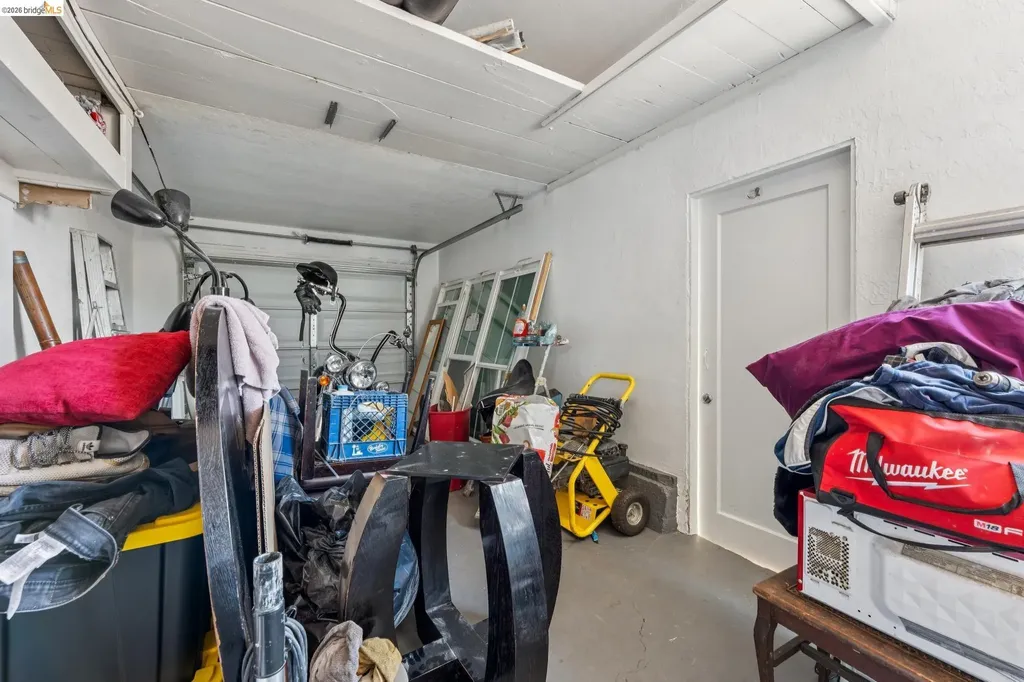 2879 Rheem Avenue Richmond CA 94804