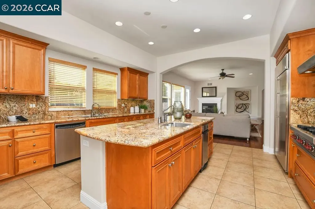 1077 Laguna Creek Lane Pleasanton CA 94566