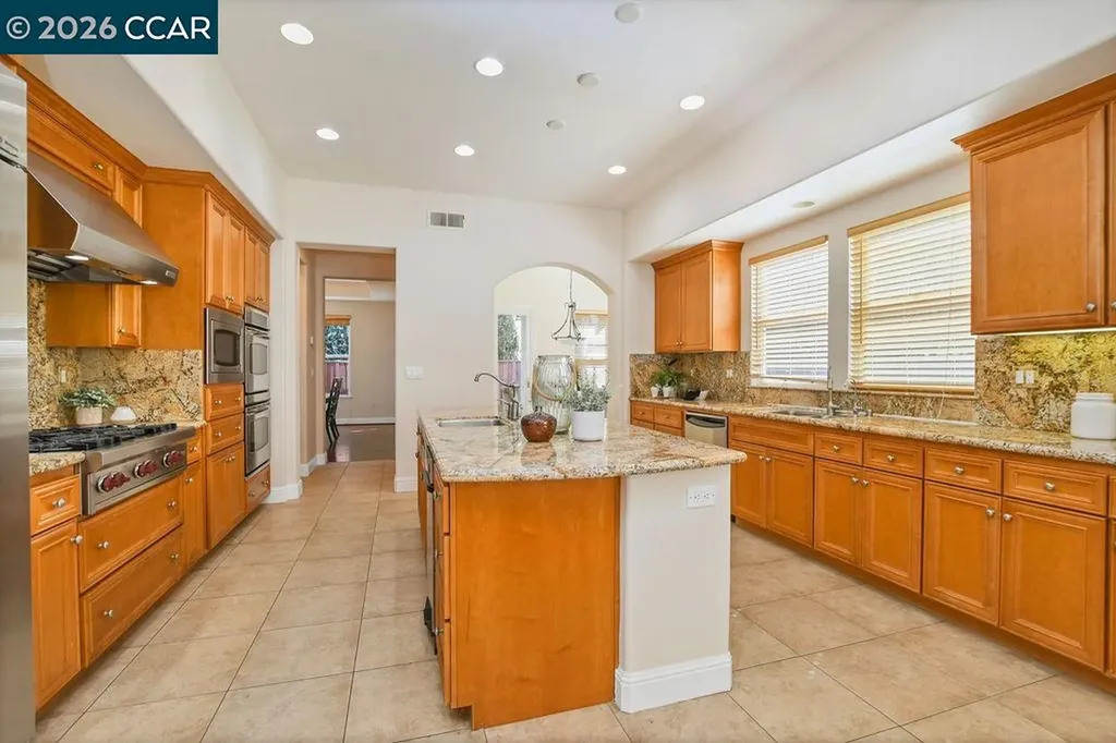 1077 Laguna Creek Lane Pleasanton CA 94566
