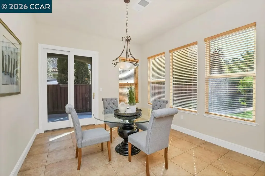 1077 Laguna Creek Lane Pleasanton CA 94566