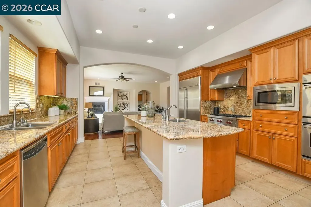 1077 Laguna Creek Lane Pleasanton CA 94566