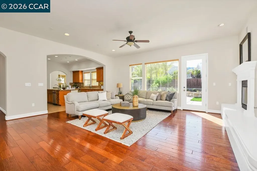 1077 Laguna Creek Lane Pleasanton CA 94566