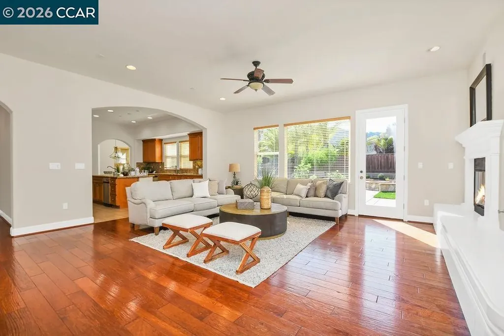 1077 Laguna Creek Lane Pleasanton CA 94566