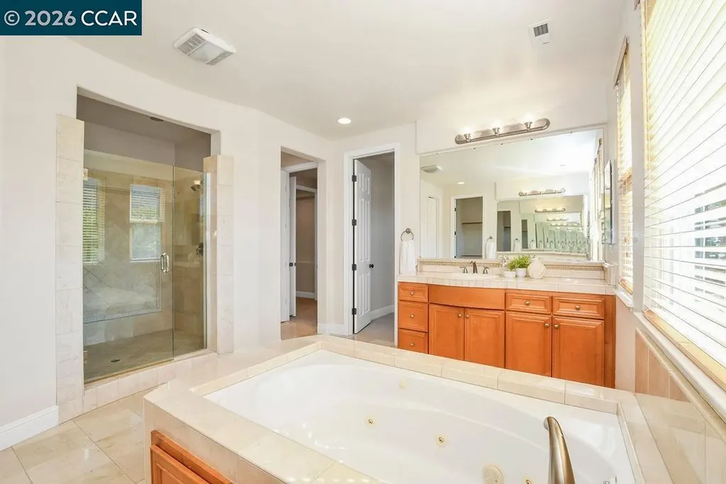 1077 Laguna Creek Lane Pleasanton CA 94566