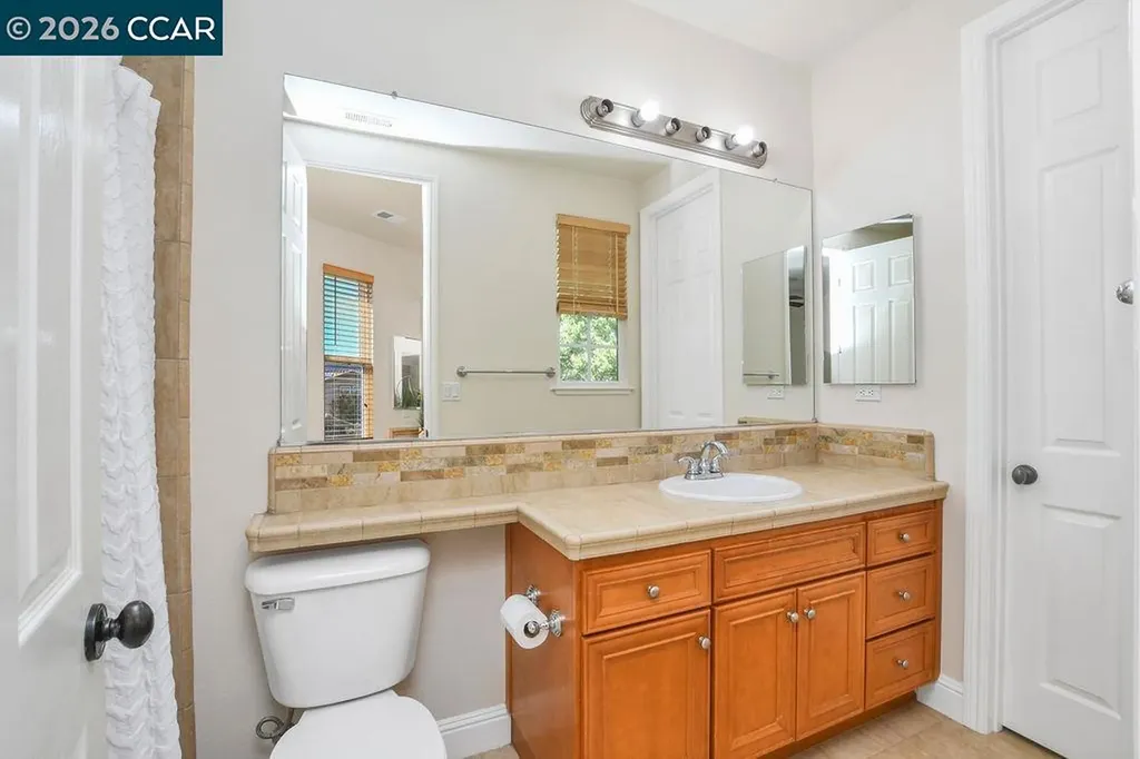 1077 Laguna Creek Lane Pleasanton CA 94566