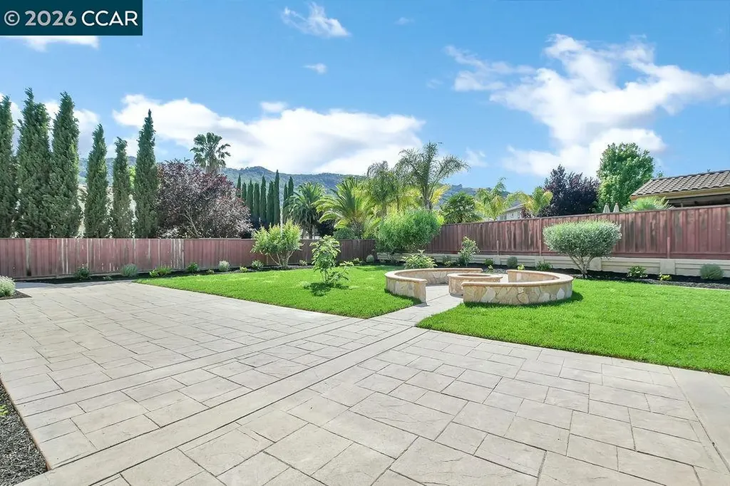 1077 Laguna Creek Lane Pleasanton CA 94566