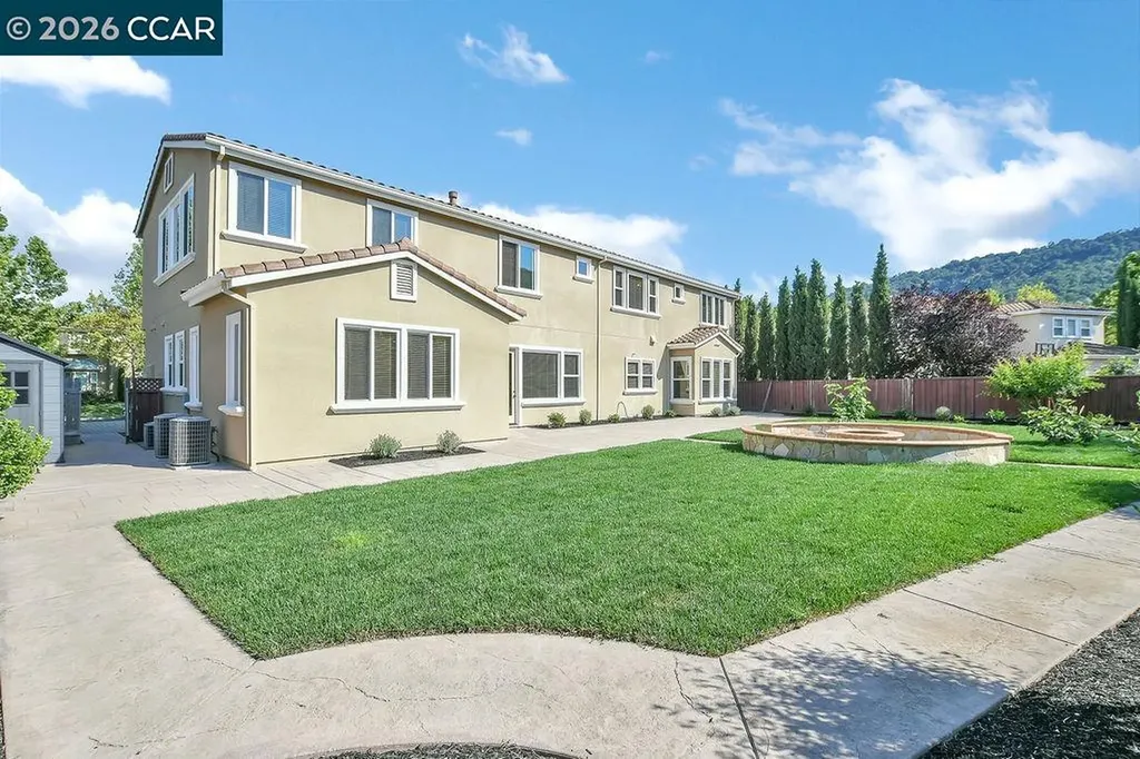 1077 Laguna Creek Lane Pleasanton CA 94566