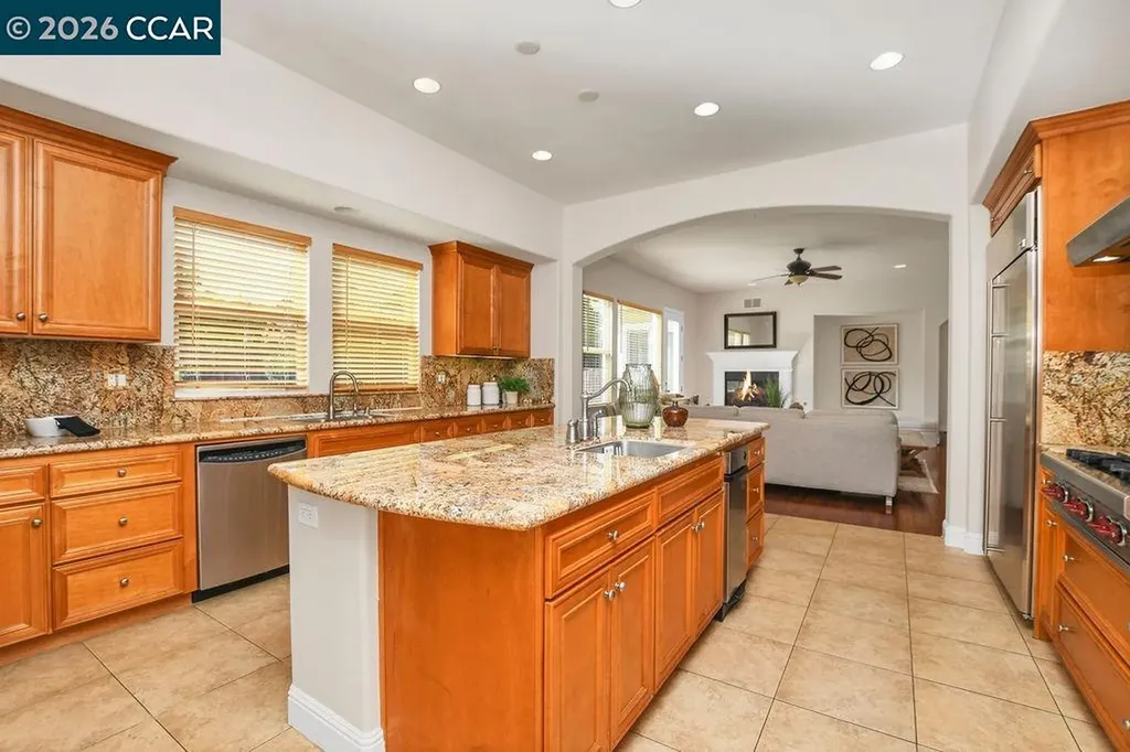 1077 Laguna Creek Lane Pleasanton CA 94566