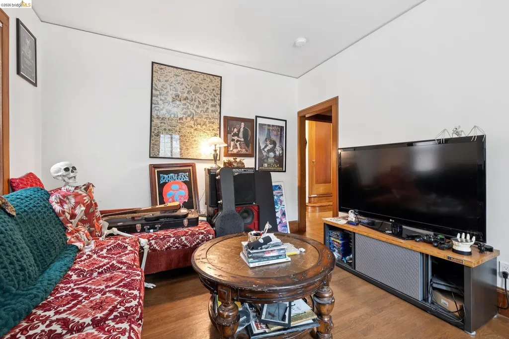 3271 Kempton Avenue Oakland CA 94611