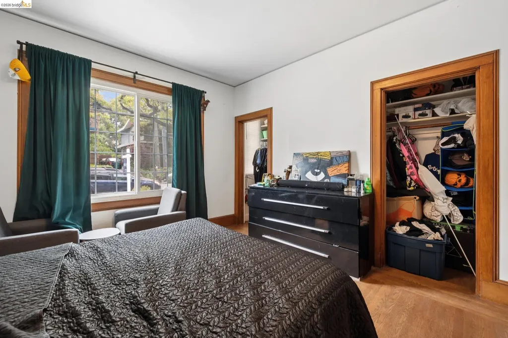 3271 Kempton Avenue Oakland CA 94611