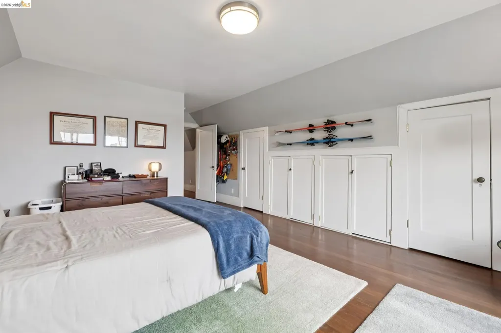 3271 Kempton Avenue Oakland CA 94611