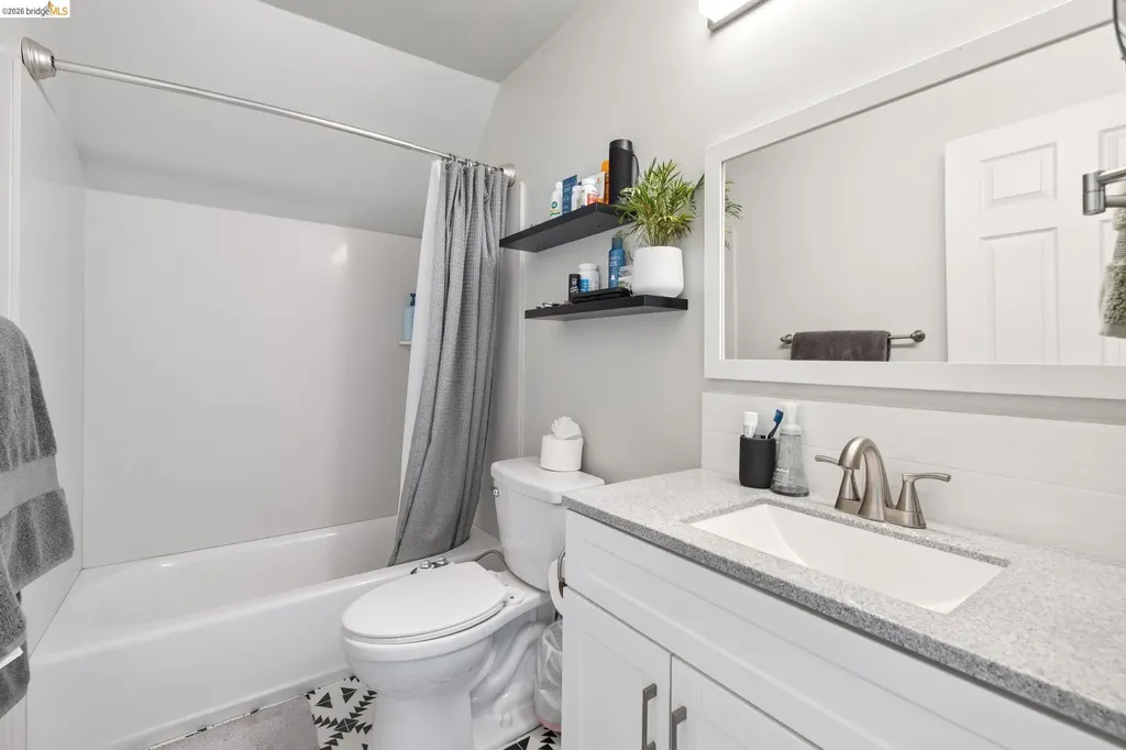 3271 Kempton Avenue Oakland CA 94611