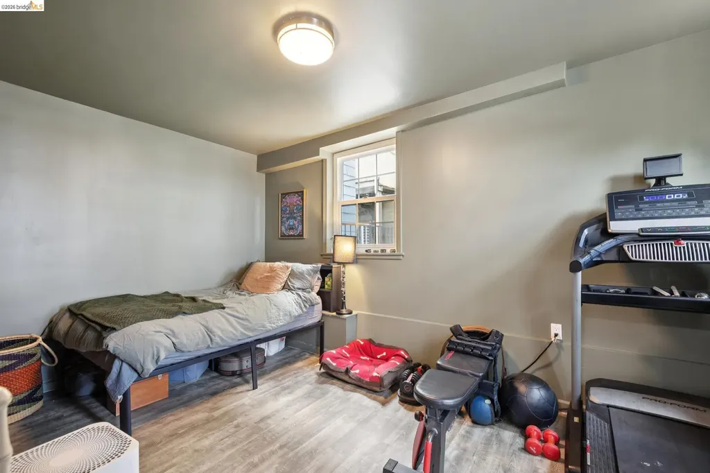3271 Kempton Avenue Oakland CA 94611
