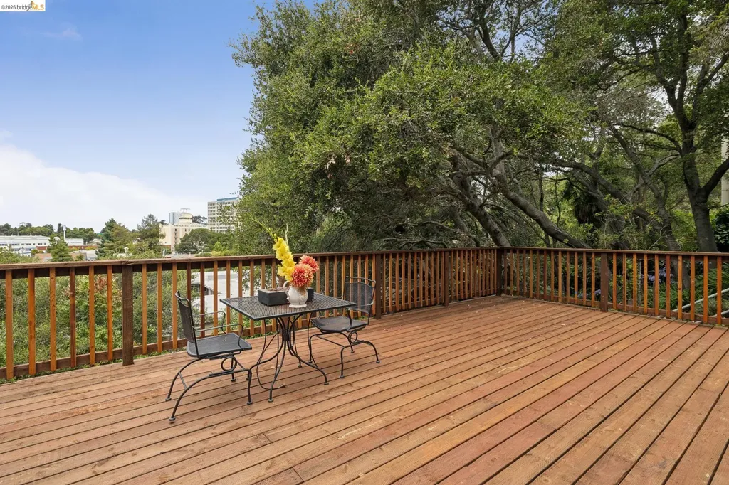 3271 Kempton Avenue Oakland CA 94611