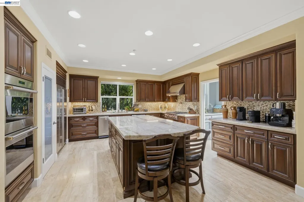 2267 Robinson Circle Livermore CA 94550