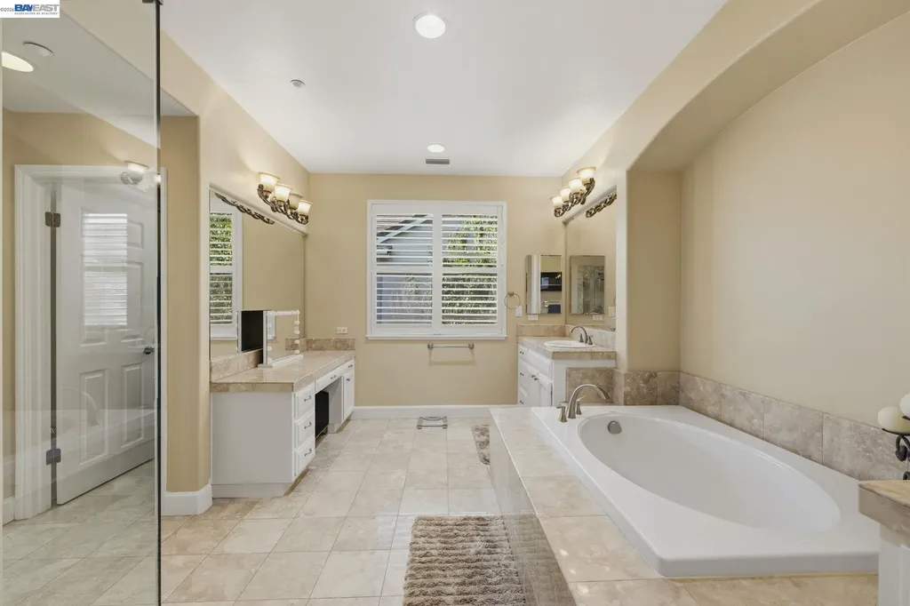 2267 Robinson Circle Livermore CA 94550