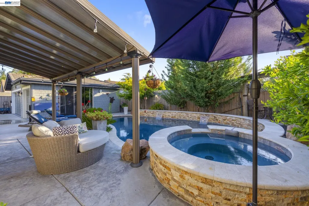 2267 Robinson Circle Livermore CA 94550