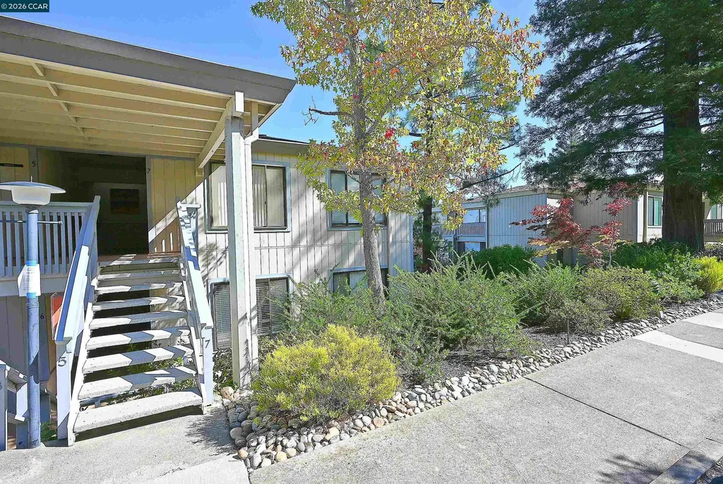 1361 Singingwood Court Walnut Creek CA 94595