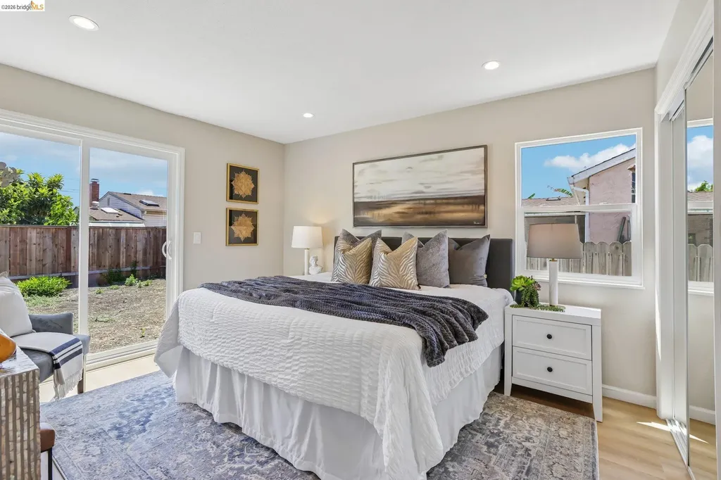 887 Linnea Avenue Ashland CA 94580