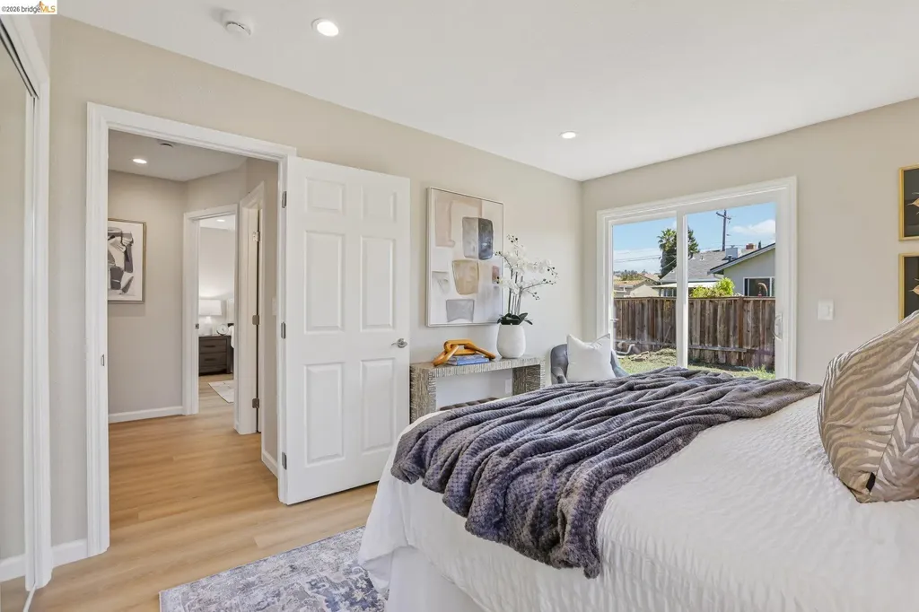887 Linnea Avenue Ashland CA 94580
