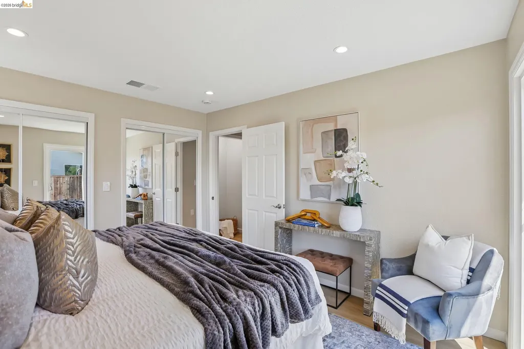887 Linnea Avenue Ashland CA 94580