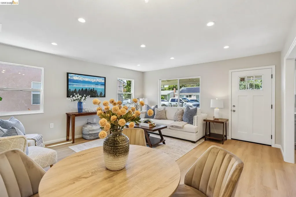 887 Linnea Avenue Ashland CA 94580