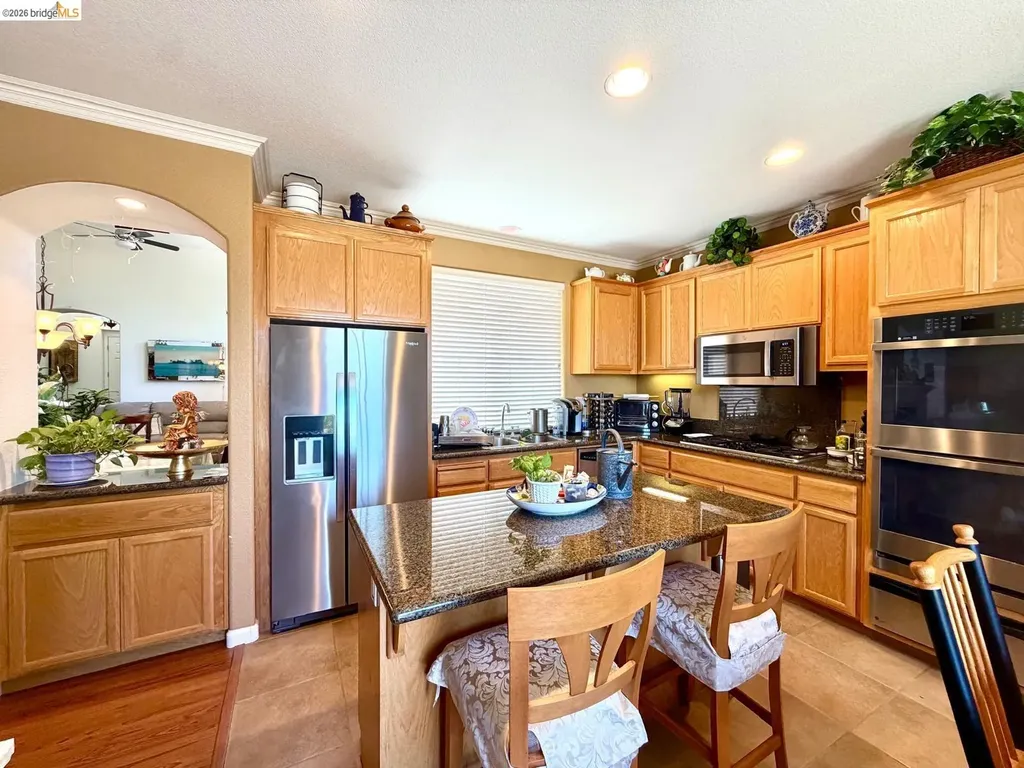 2084 Schell Mountain Way Antioch CA 94531