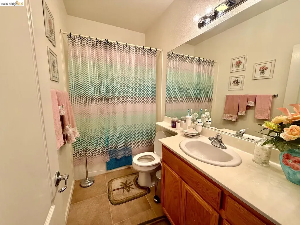 2084 Schell Mountain Way Antioch CA 94531