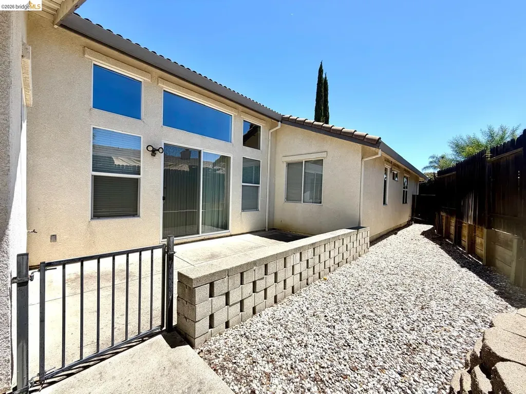 2084 Schell Mountain Way Antioch CA 94531