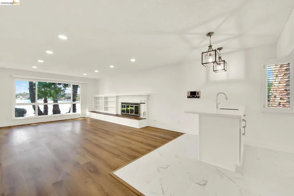 8 Lake Drive Antioch CA 94509
